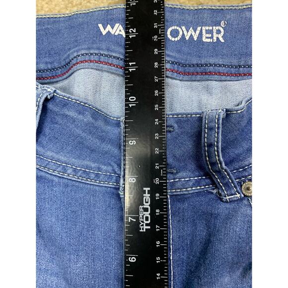 WallFlower Jeans Women's 11 Regular 28x28 The Ultra Fit Blue Denim 2-Button 769 - Picture 11 of 14